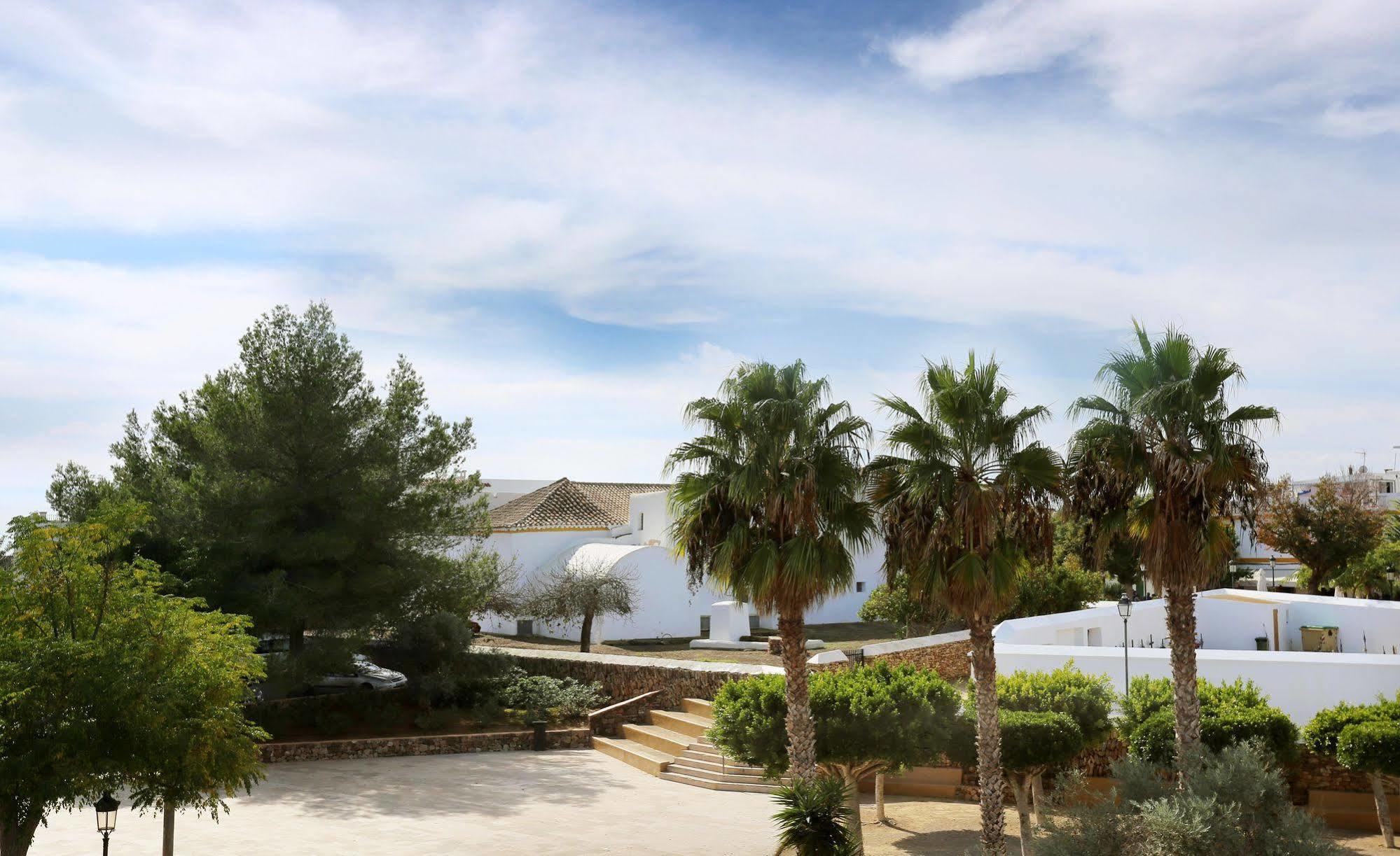 Gatzara Suites Santa Gertrudis Santa Gertrudis  Exterior photo